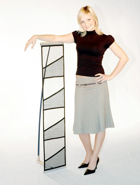 Single net brochure holder