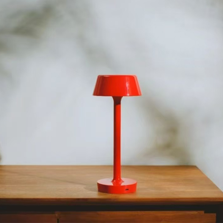 Luxury portable desk lamp